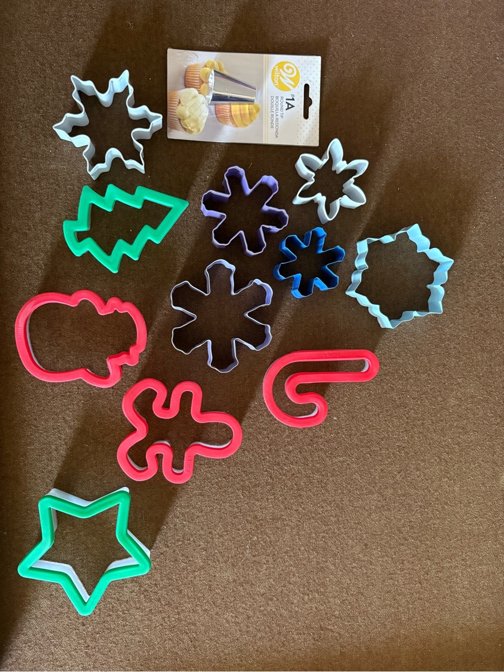 Brand new Christmas cookie cutters and Wilton #1A round tip. #christmas #baking